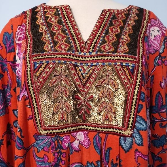 Soft Sorroundings Sequins Embroidered Floral Print Tunic Top 3/4 Sleeve Size 1x - Picture 8 of 13